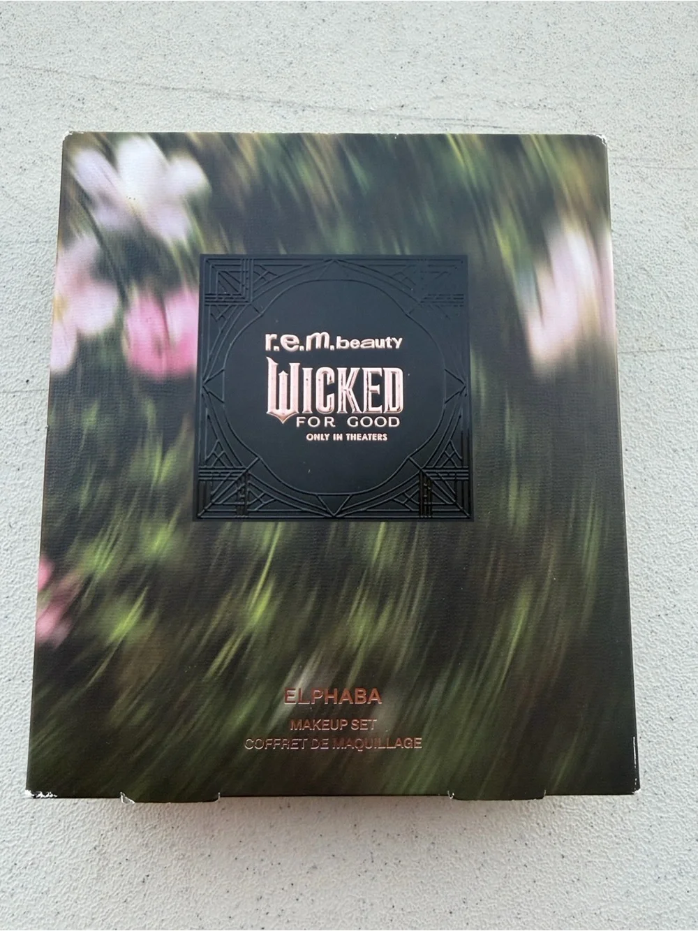 r.e.m. beauty Elphaba Wicked For Good Green Makeup Set